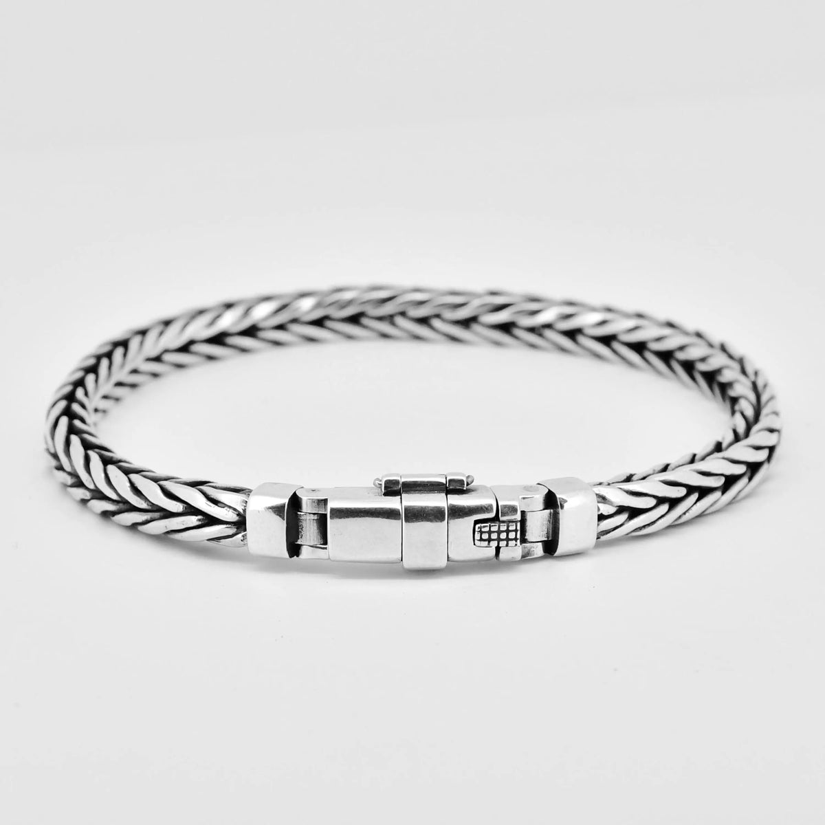 Pulseira Masculina Statement em Prata 925 | Estilo Retrô Feita à Mão | BOLDMAN