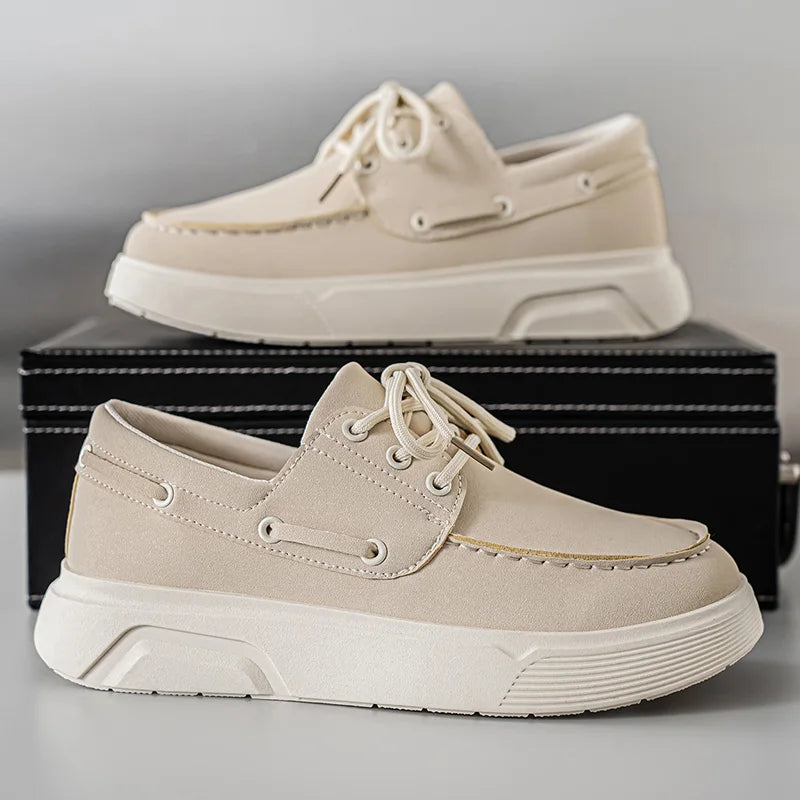 Loafer de Camurça Bege | Elegância Atemporal e Conforto | BOLDMAN