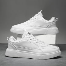 Sneaker Minimal Premium Branco | Couro Macio e Sola Raso | BOLDMAN